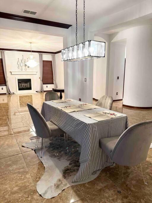 エルクグローブ Luxury Mansion Houseヴィラ エクステリア 写真